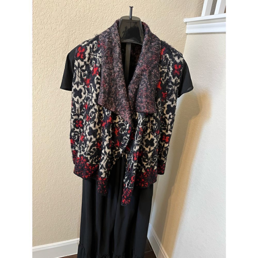 Black Rivet red/black/gold sleeveless open vest sz small